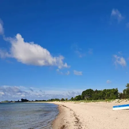 8 Person In Sydals-by Traum *